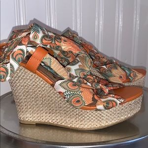 Lace up high heel woven wedge SIZE 5.5 - 6